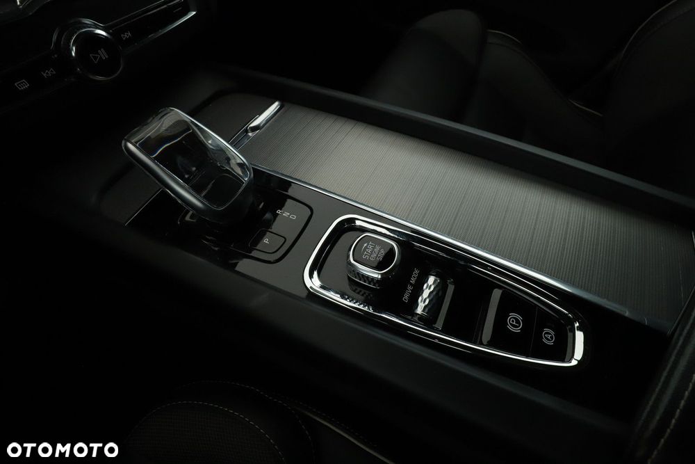 Volvo XC 60 - 21