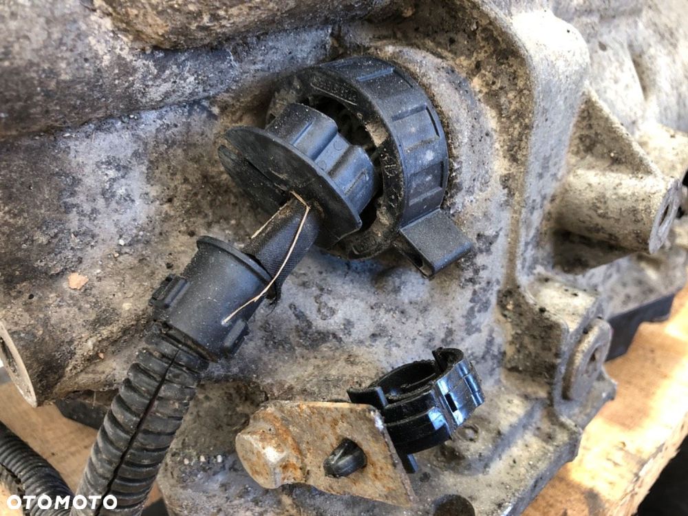 SKRZYNIA BIEGÓW  IVECO DAILY VI Autobus 2014 - 2022 50C16 115 kW [156 KM] olej napędowy 2019 - - 6