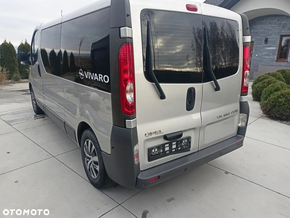 Opel Vivaro - 11
