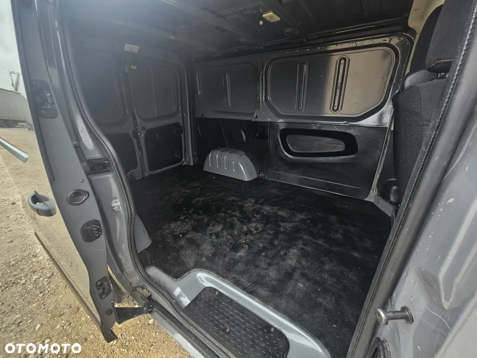 Renault TRAFIC - 21