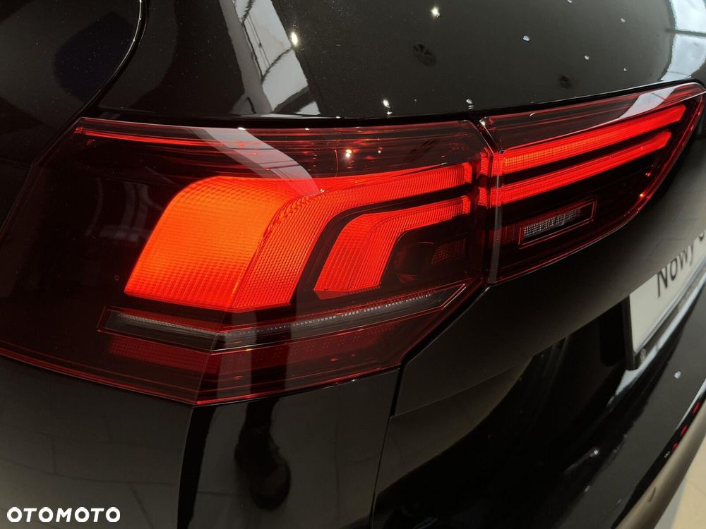 Volkswagen Golf Variant - 11