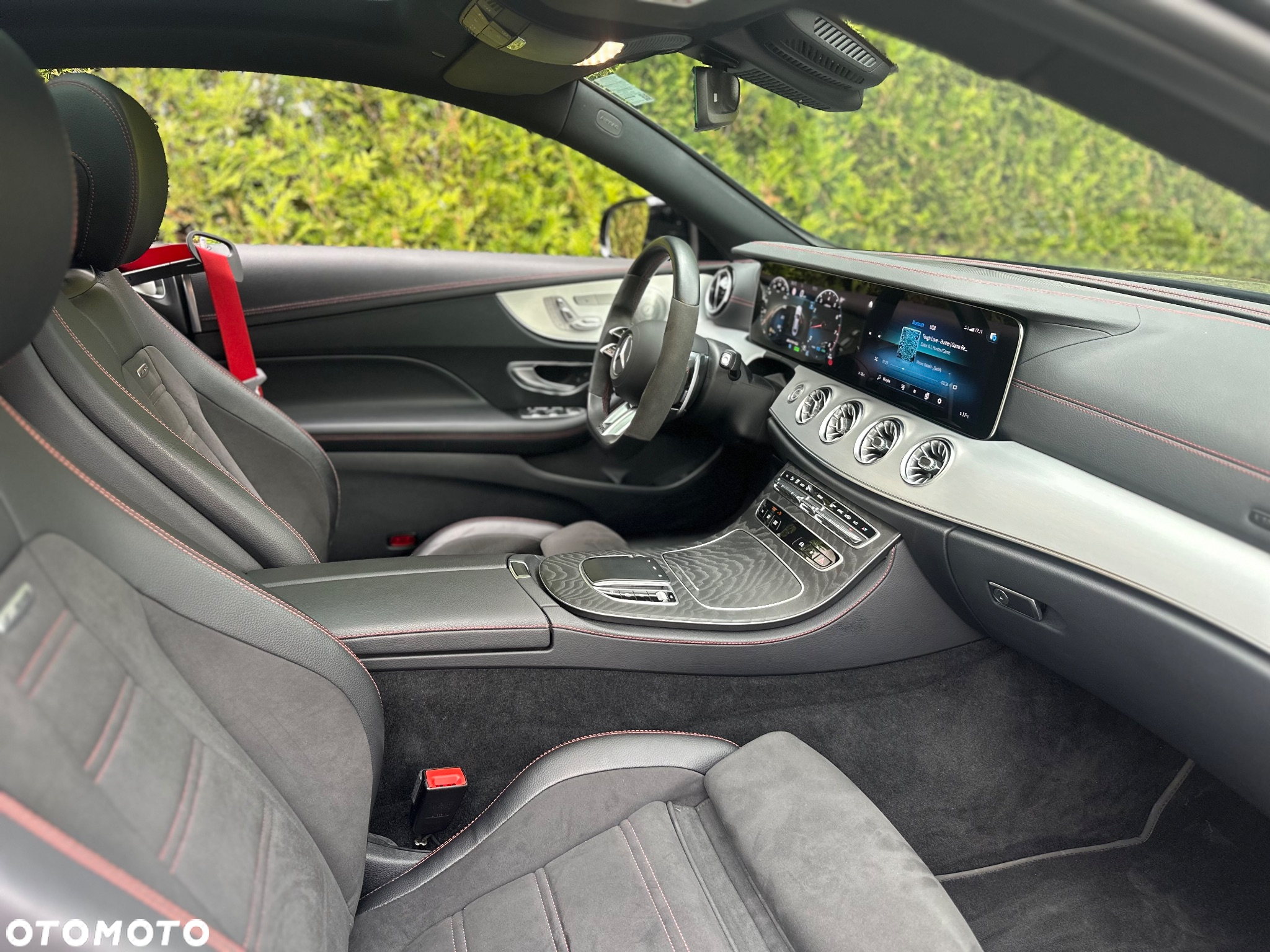 Mercedes-Benz Klasa E AMG 53 Coupe 4-Matic+ 9G-TRONIC - 14