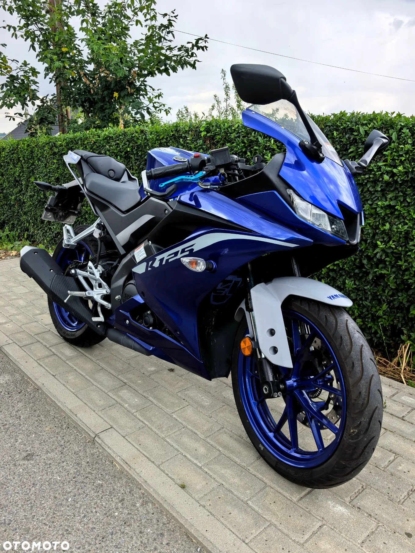 Yamaha YZF - 9