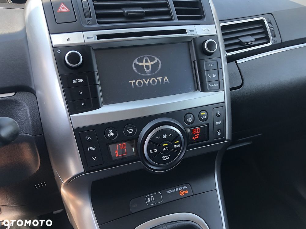 Toyota Verso 1.6 D-4D 5-Sitzer Start/Stop Executive - 14