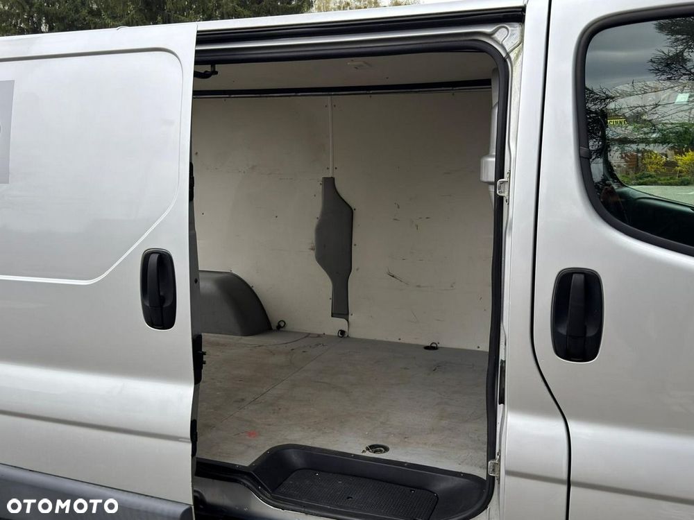 Opel Vivaro - 15