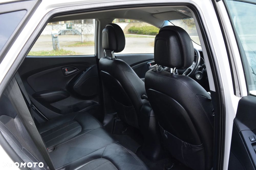 Hyundai ix35 2.0 CRDi 4WD Premium - 12