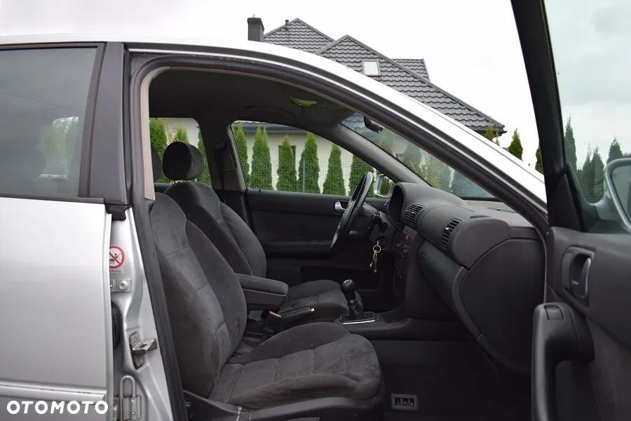 Audi A3 1.6 Ambition - 9