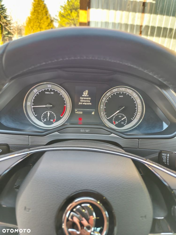 Skoda Superb ver-2-0-tdi-ambition - 20