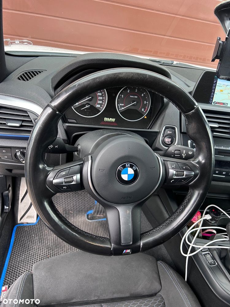 BMW Seria 2 220d - 14