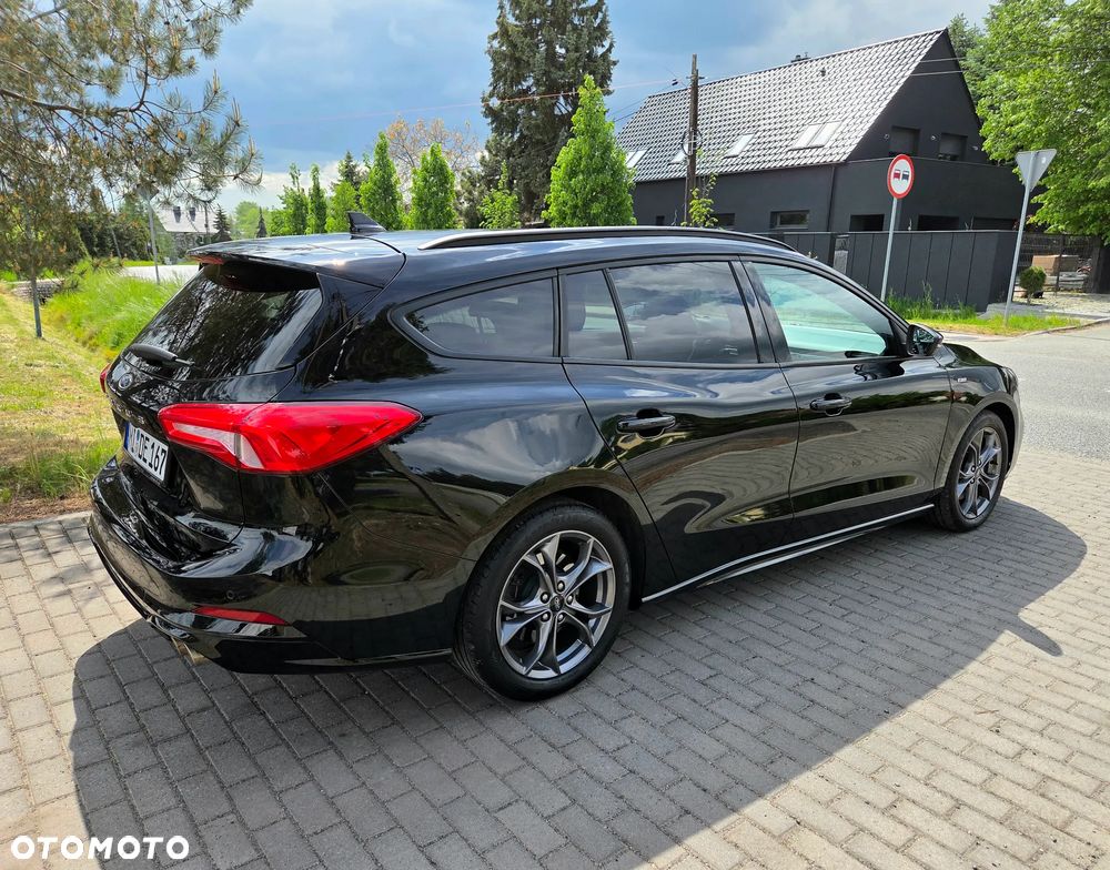Ford Focus 1.5 EcoBlue Start-Stopp-System ST-LINE - 10