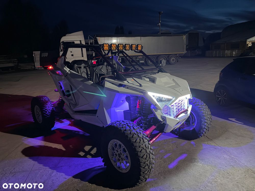 Polaris RZR - 23
