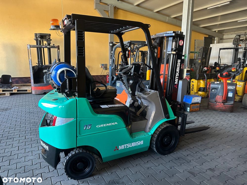 Mitsubishi FG15T - 3