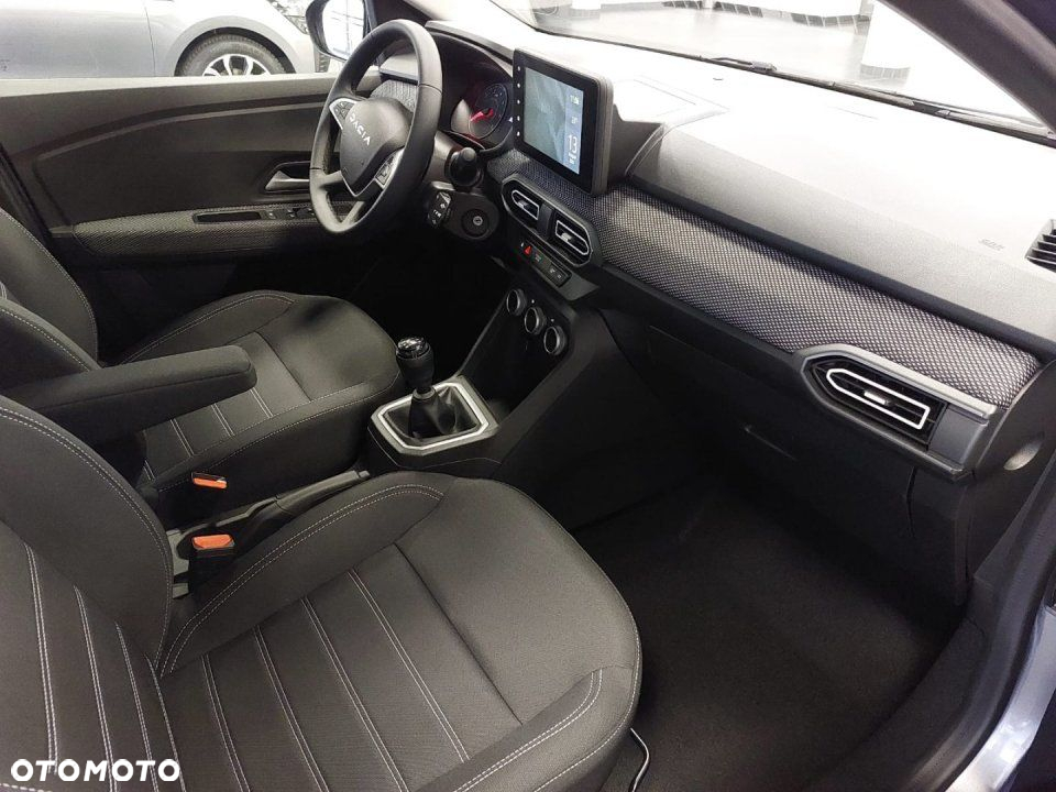 Dacia Sandero - 11