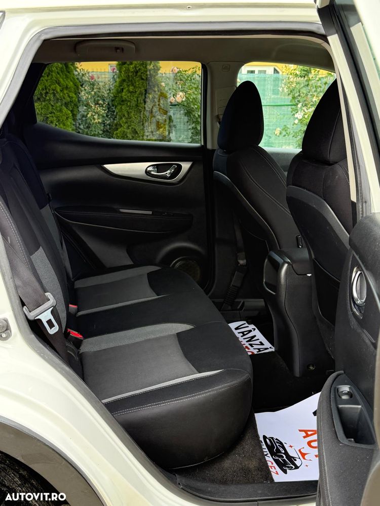 Nissan Qashqai 1.5 DCI Start/Stop N-Connecta - 11