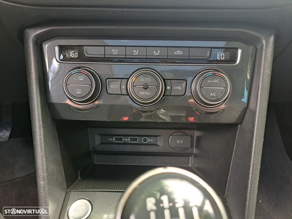 VW Tiguan 2.0 TDI Conceptline - 37