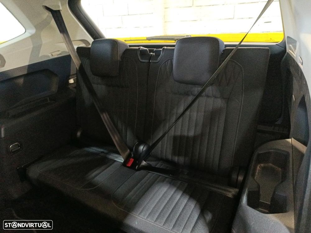 VW Tiguan Allspace 2.0 TDI Conceptline DSG - 12