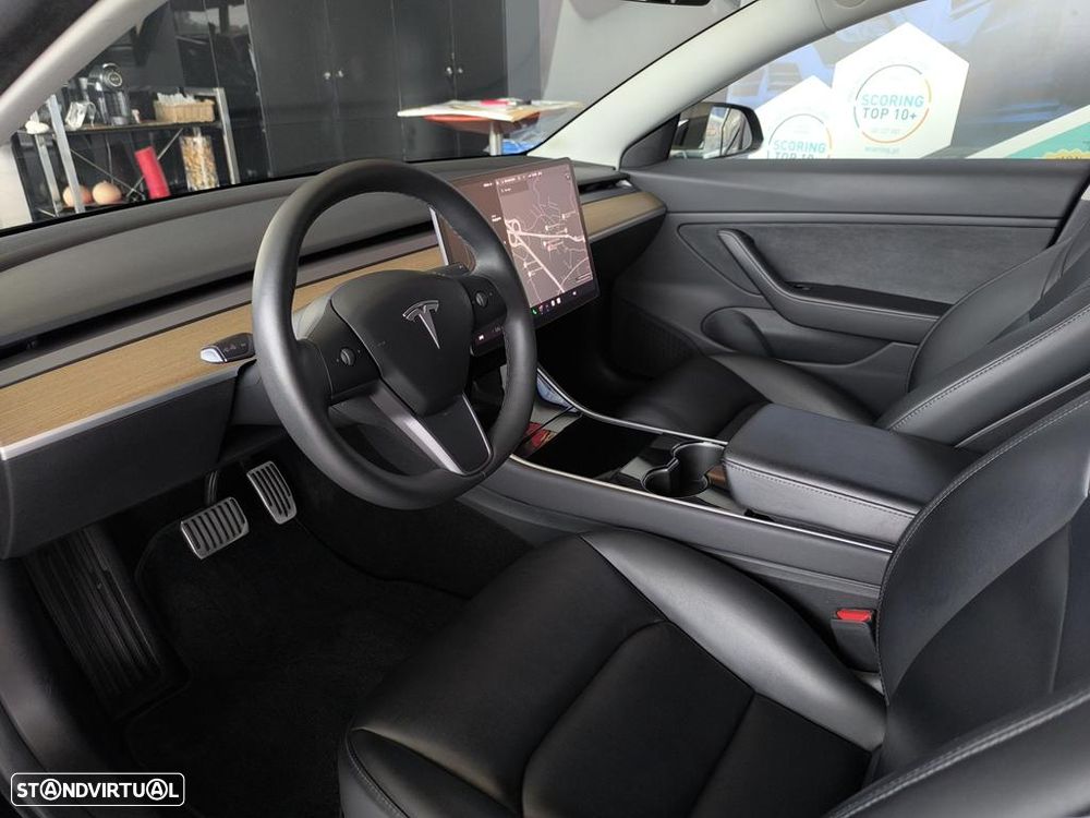 Tesla Model 3 - 6