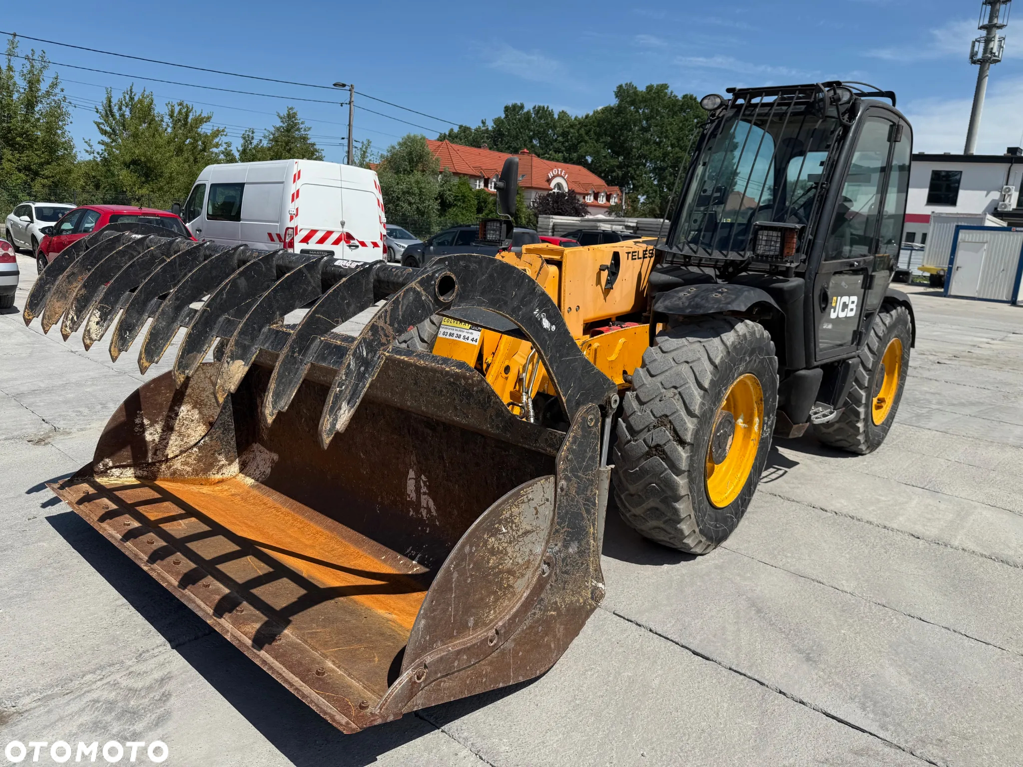 JCB 541-70 / 2009 / Łyżka Szczęka z Chwytakiem / Widły - 11