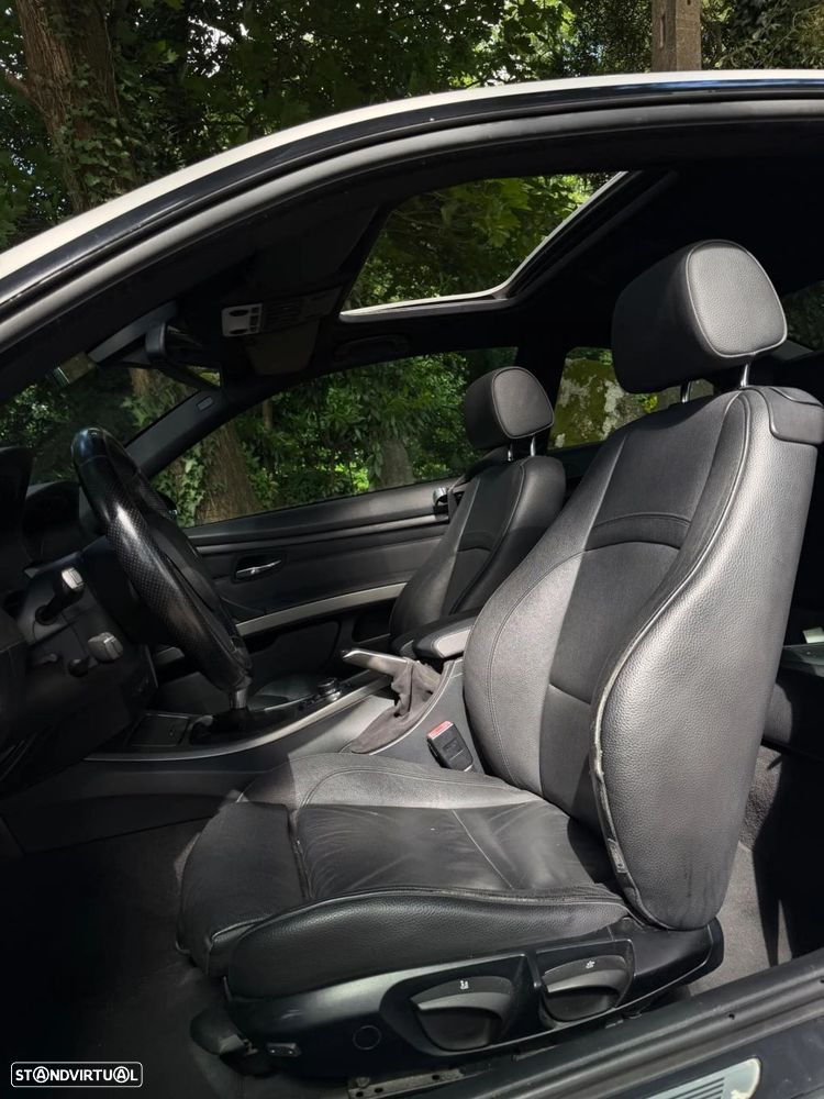 BMW 320 d Coupe - 32