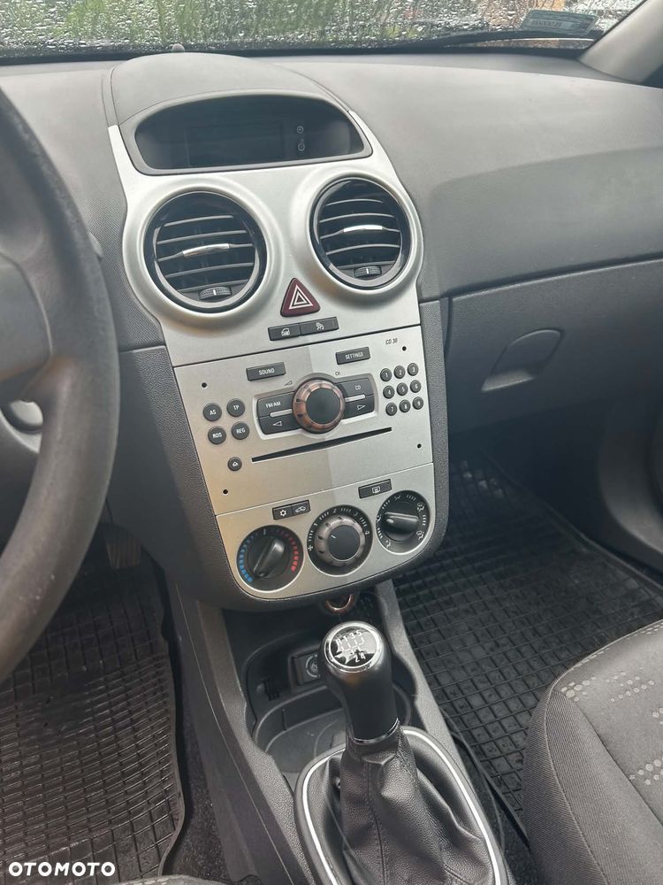 Opel Corsa 1.2 16V Enjoy - 13