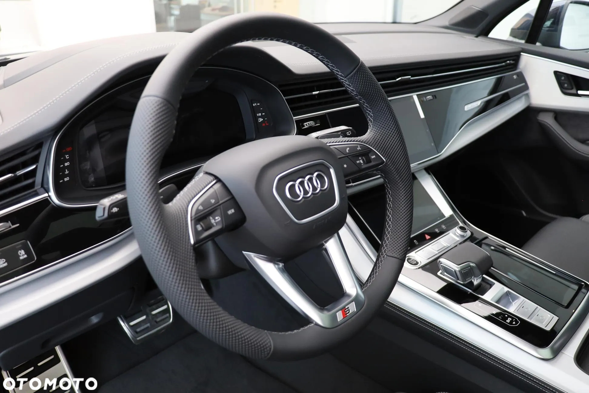 Audi Q7 - 10