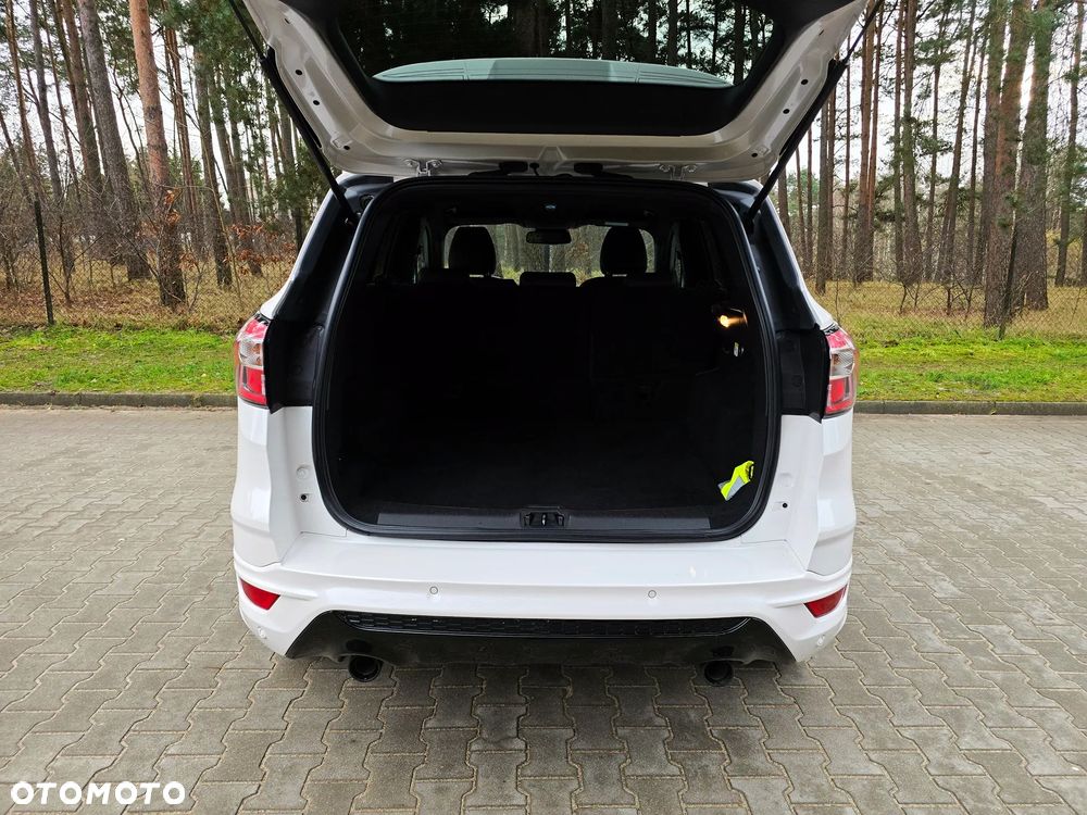 Ford Kuga 2.0 TDCi 4x4 ST-Line - 24