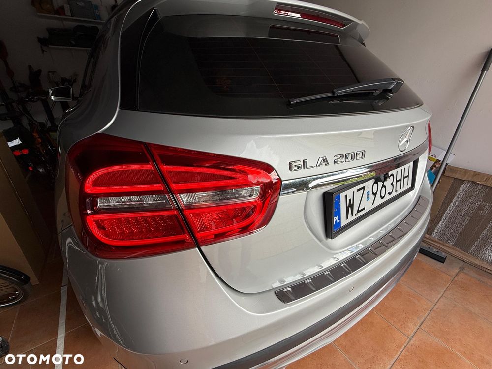 Mercedes-Benz GLA - 7