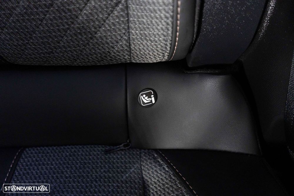 Peugeot 2008 1.2 Allure - 12