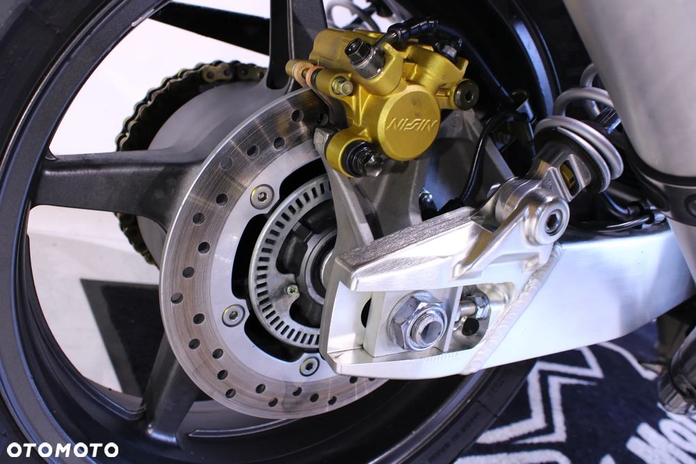 Honda CB - 16