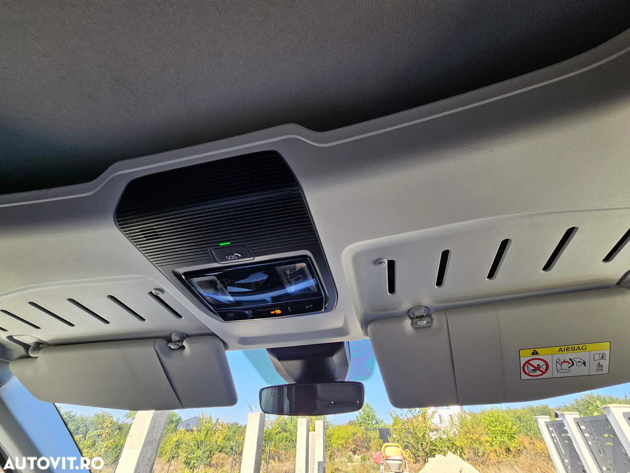 Volkswagen Caddy Maxi 2.0 TDI 90 kW DSG - 25