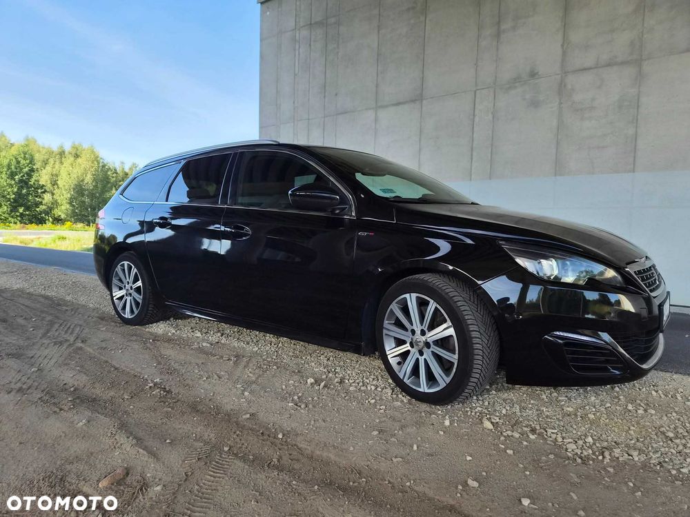 Peugeot 308 - 1