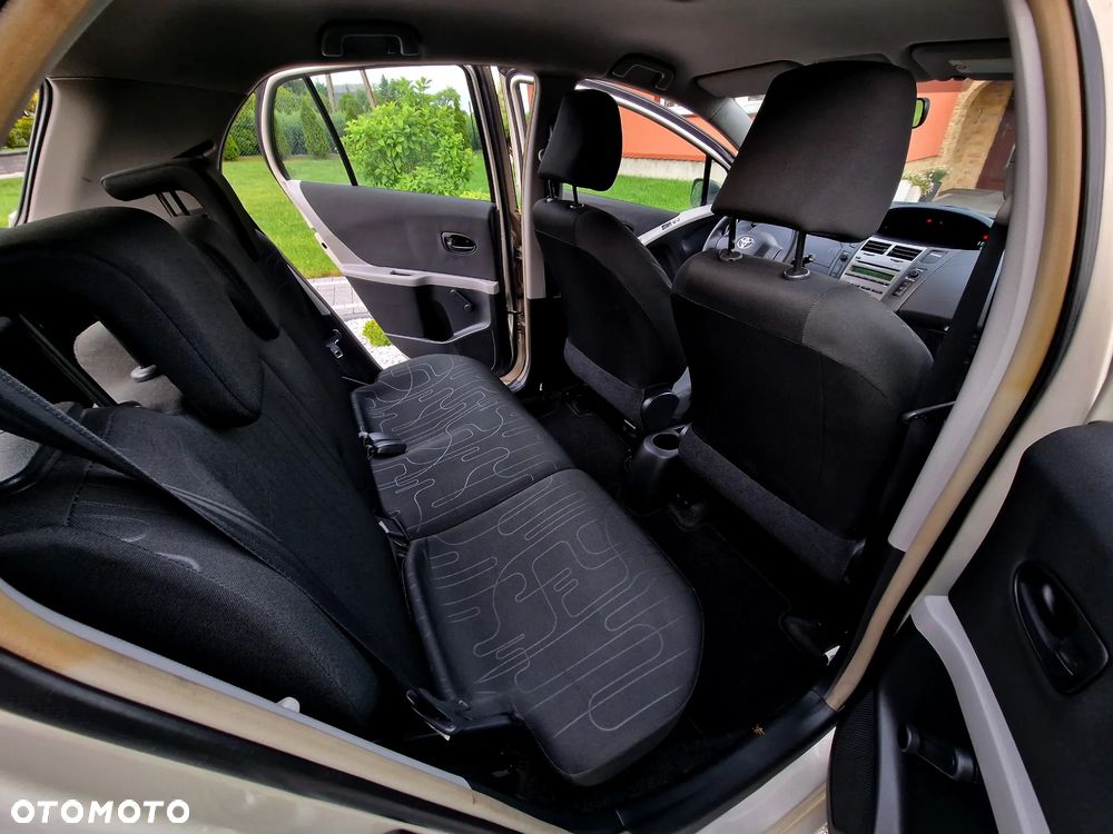 Toyota Yaris 1.33 Sol - 14