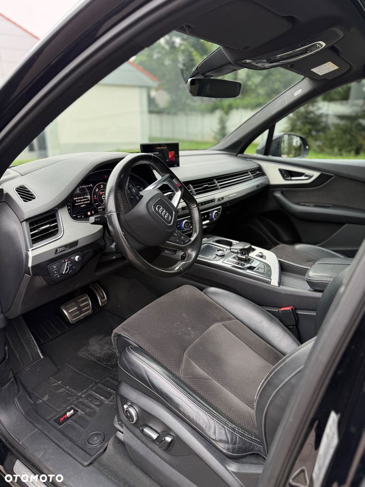 Audi Q7 - 16
