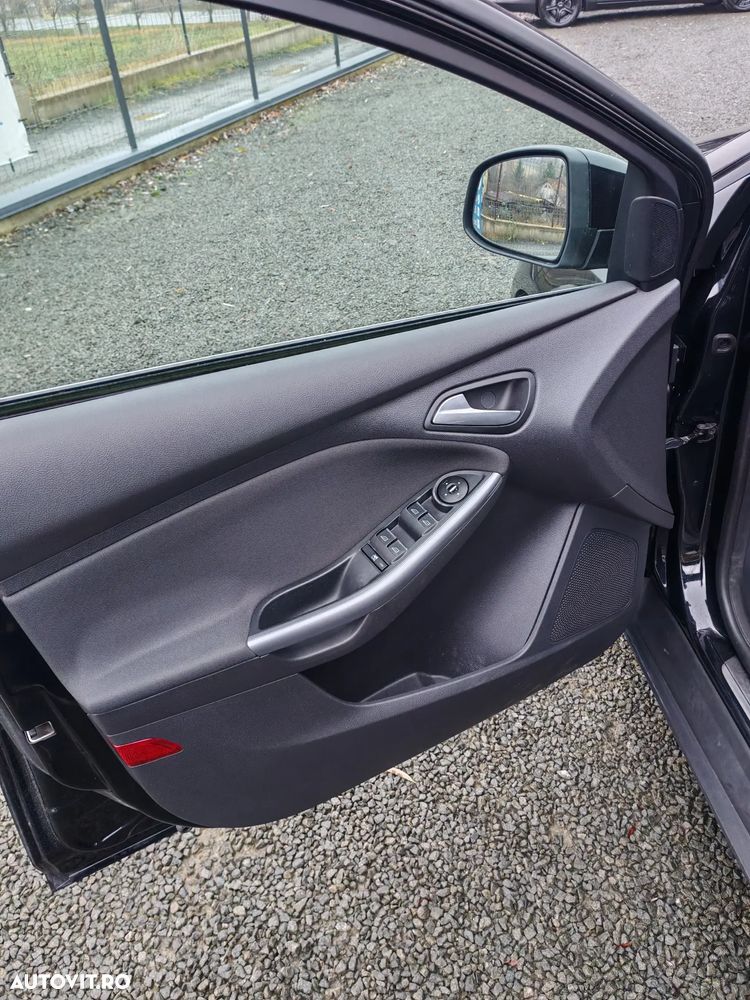 Ford Focus 1.0 EcoBoost Start-Stopp-System Titanium - 7