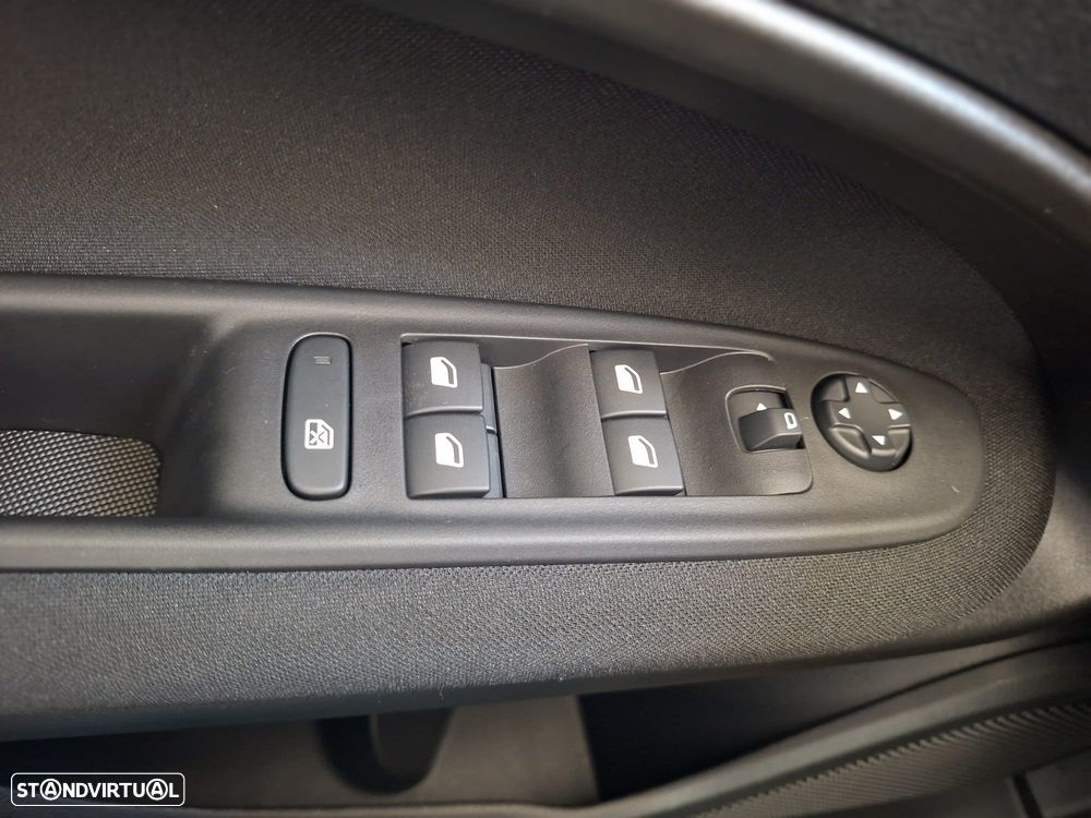 Fiat 600e 54 kWh Business Edition - 21