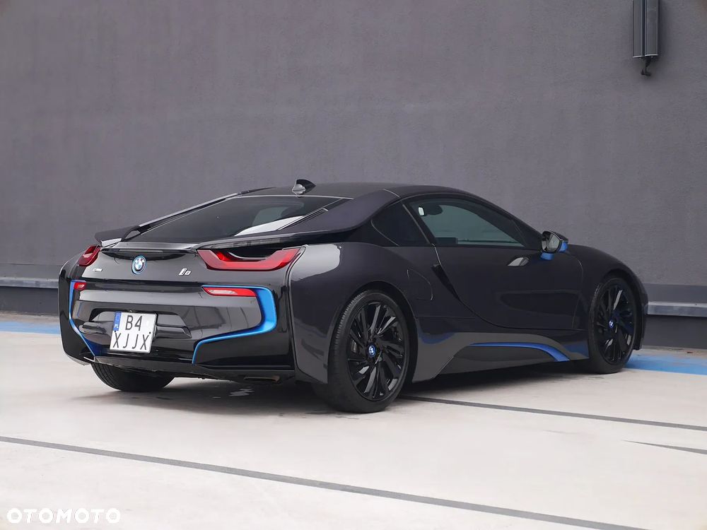 BMW i8 Standard - 8