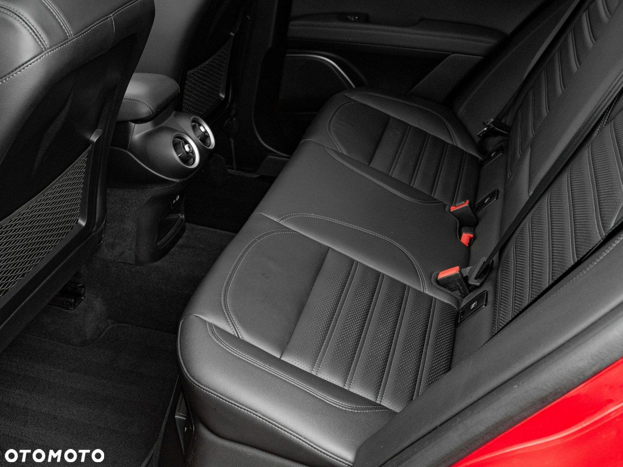 Alfa Romeo Stelvio 2.0 Turbo Sprint Q4 - 25