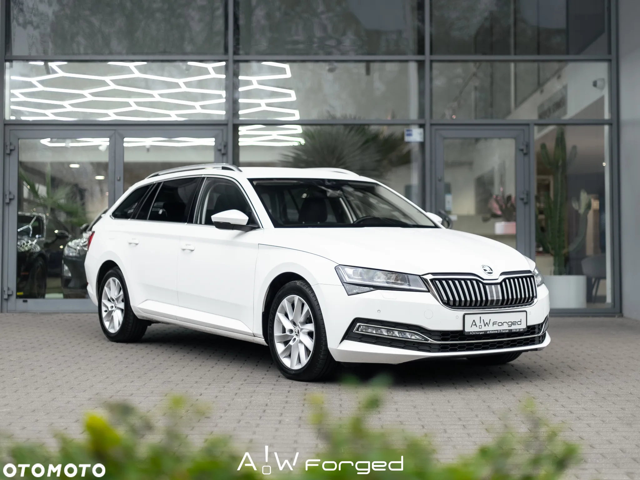 Skoda Superb 2.0 TDI SCR 4x4 Style DSG - 8