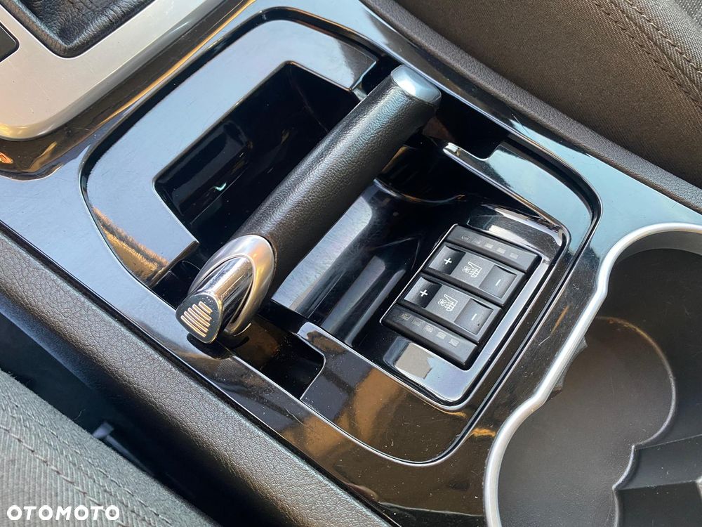 Ford S-Max 2.0 TDCi DPF Champions Edition - 8