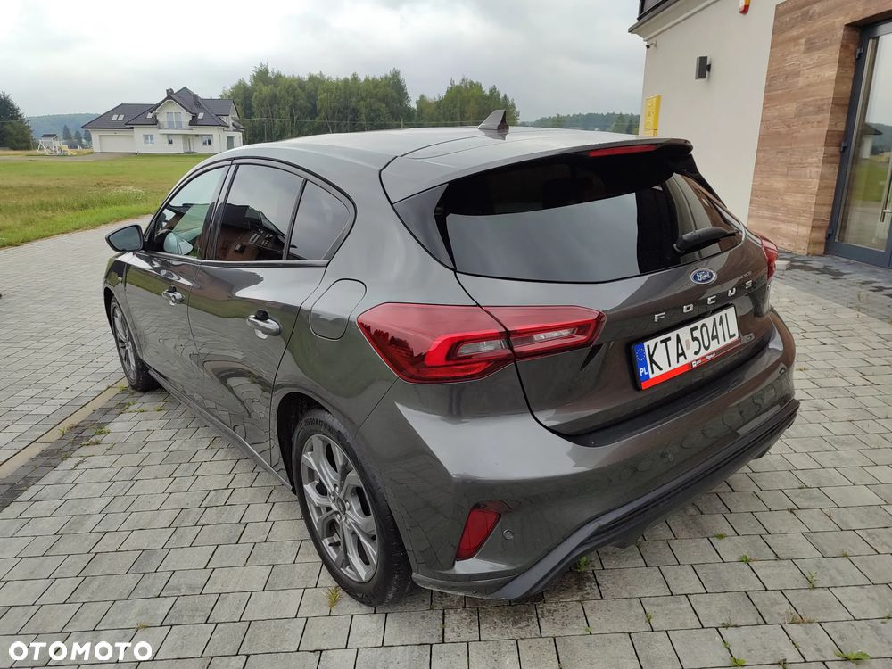 Ford Focus 1.0 EcoBoost Hybrid ST-LINE - 30