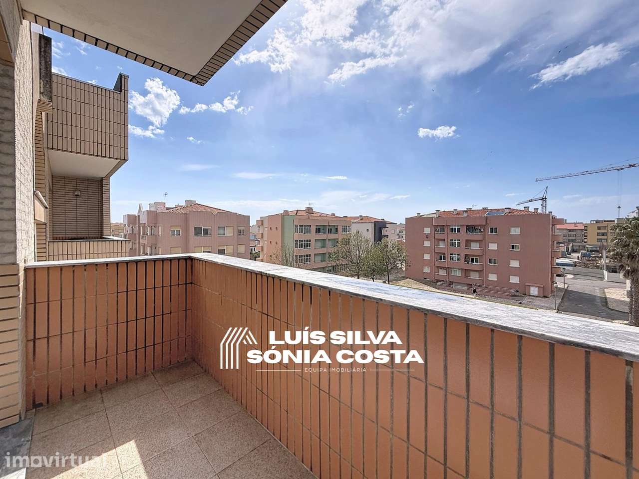 Apartamento T3 Duplex com 262m2 a 350m da Praia, Varandas & Garagem! - Grande imagem: 5/39