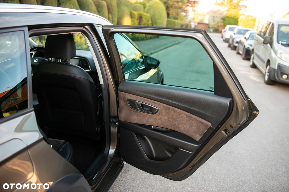 Seat Leon 2.0 TDI Xcellence S&S - 23