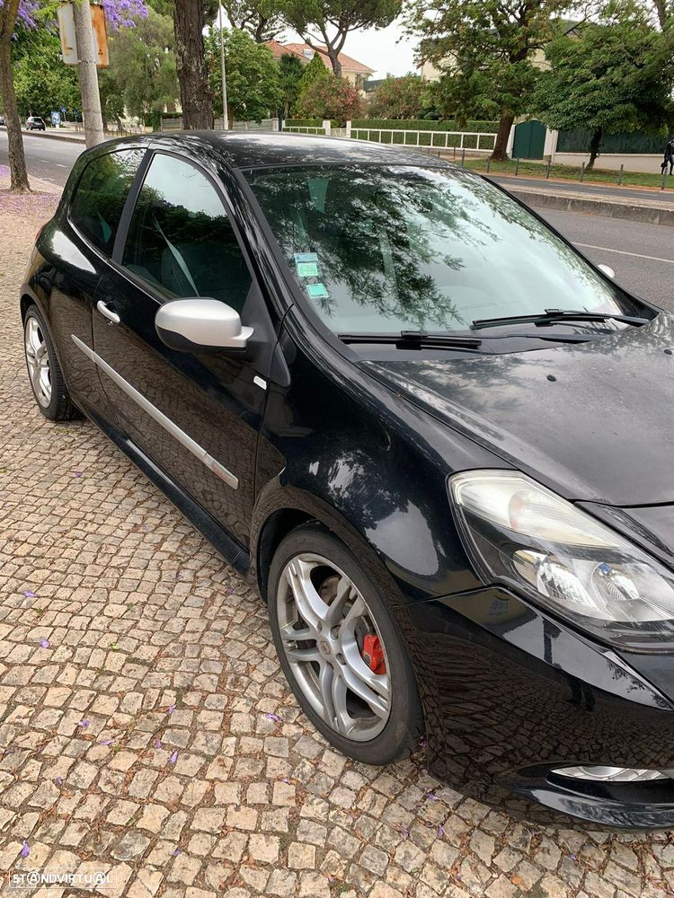 Renault Clio 2.0 16V RS - 2