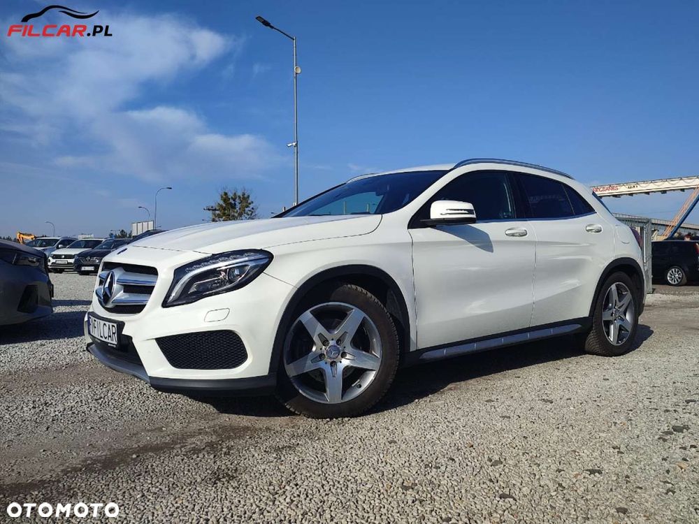 Mercedes-Benz GLA - 22
