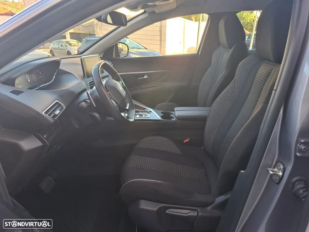 Peugeot 3008 PureTech 130 Stop & Start GPF EAT8 Active Business-Pack - 28