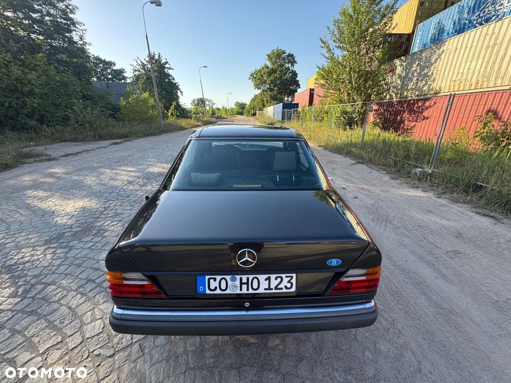 Mercedes-Benz W124 (1984-1993) - 8