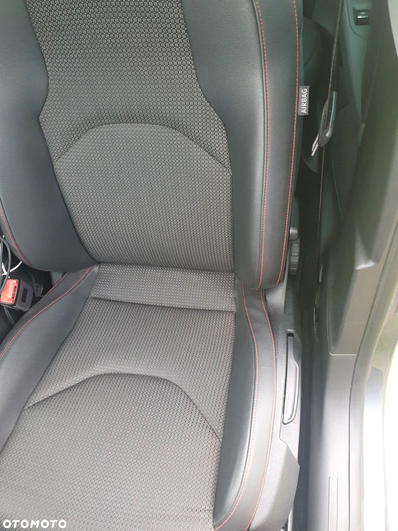 Seat Leon 2.0 TDI DPF DSG FR - 13