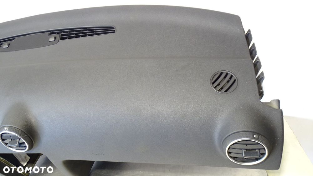 DESKA ROZDZIELCZA AUDI A3 8P 2.0TDI - 4