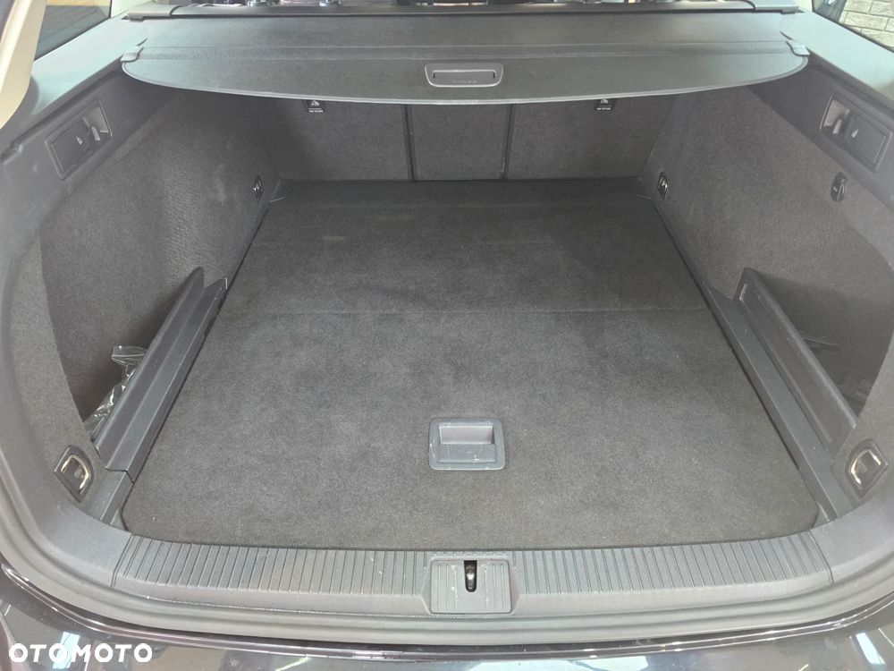 Volkswagen Passat 1.8 TSI BMT Comfortline - 27