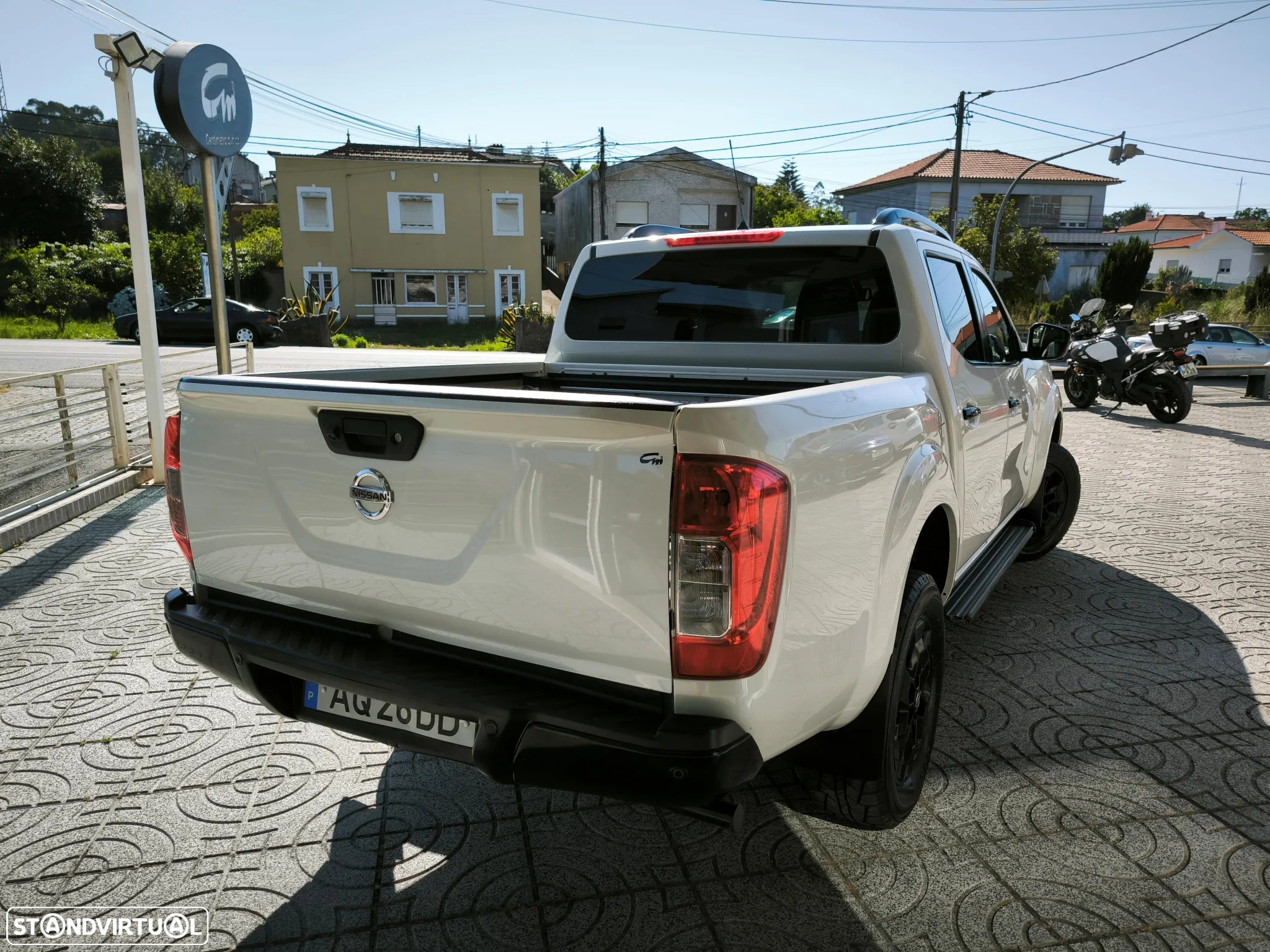 Nissan Navara 2.3 dCi CD 4WD N-Guard - 5